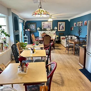 https://bnb-hide-out-private-hidden-bedroom-in-beautiful-home.vancouver-hotels-bc.net